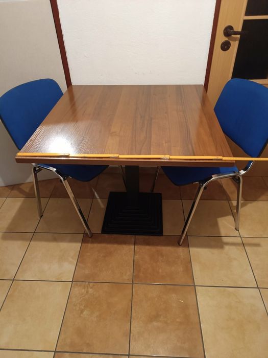 Stoły do lokalu gastronomicznego