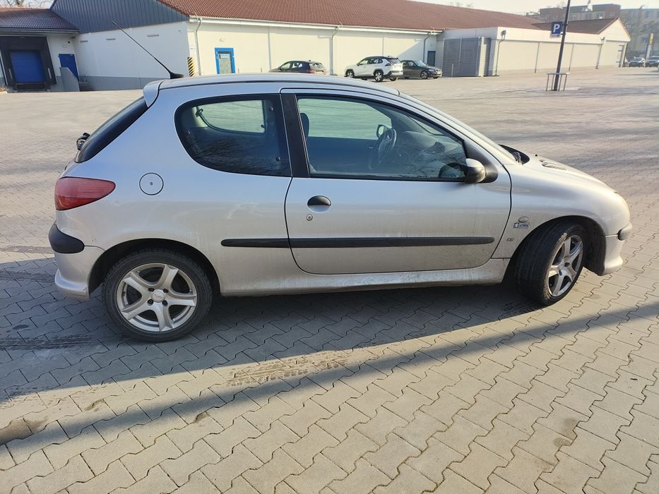 Sprzedam Peugeot 206