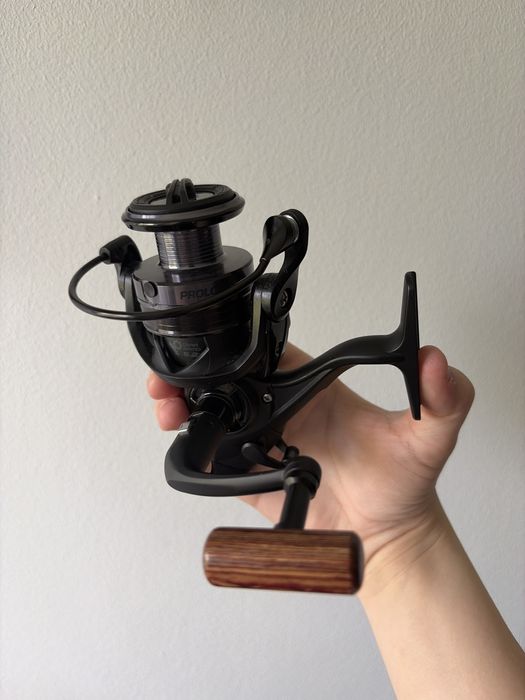 Kołowrotek Prologic Avenger BF 3000