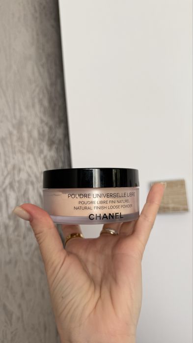 Розсипчаста пудра Chanel Poudre Universelle Libre