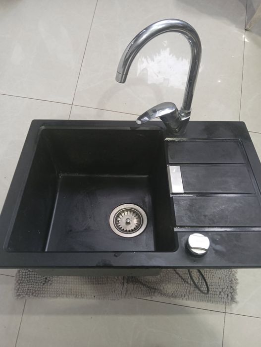 Zlew Franke wraz z baterią zlewozmywakową