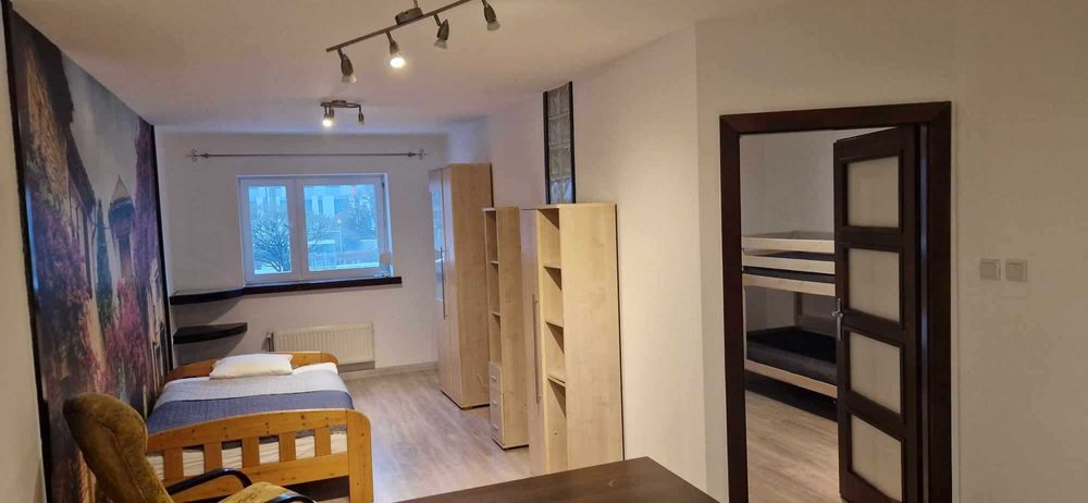 Łóżko sosnowe 120 cm z materacem