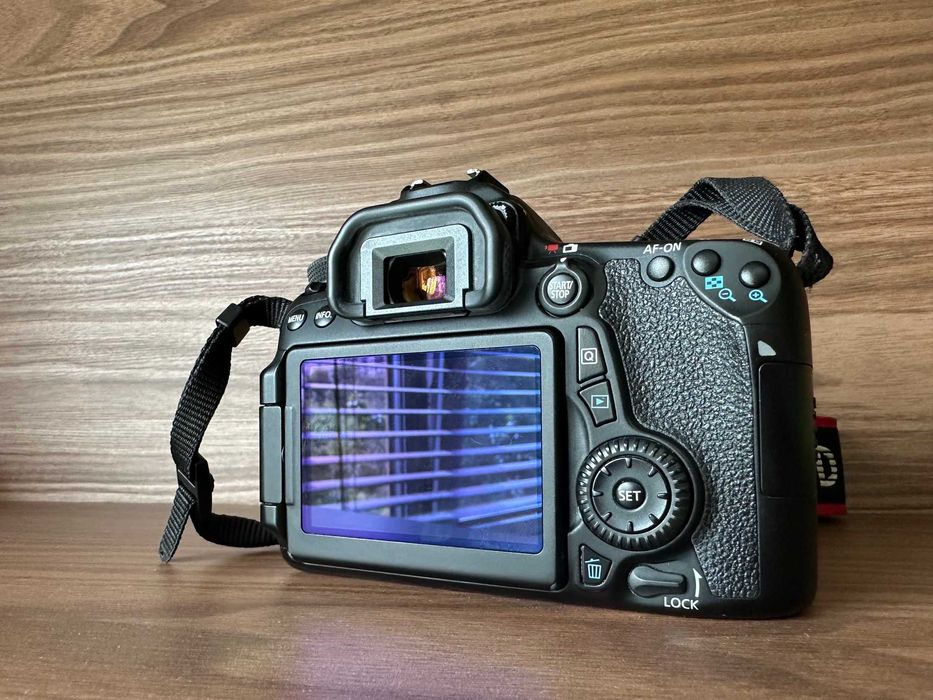 Canon EOS 70D + obiektyw 18-135 mm