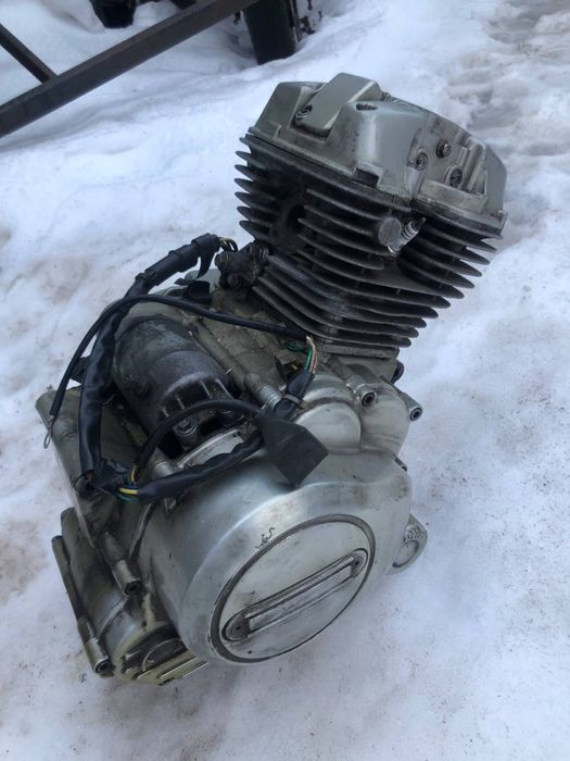 Двигун Зонгшен 125 в хорошому стані