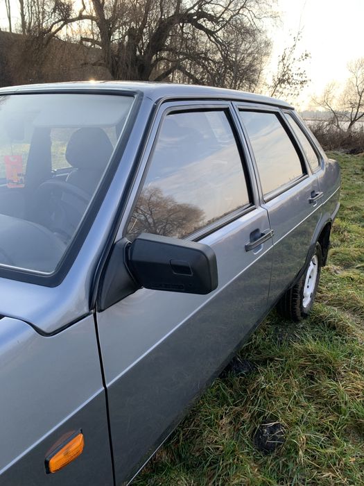 Ваз 21099  1.6 бензин 2008 рік стан нової машини