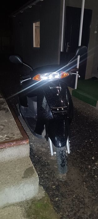 Продам Honda lead 48