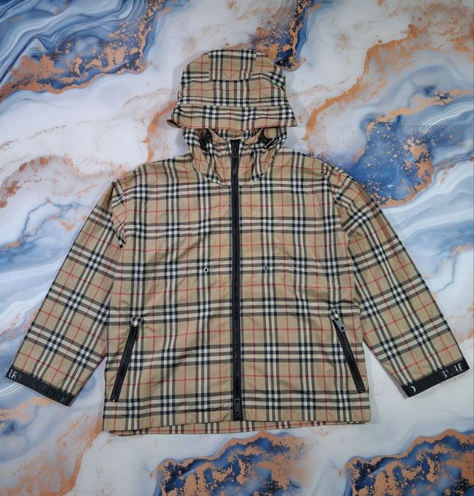 Ветровка Burberry Bacton куртка женская монограмная