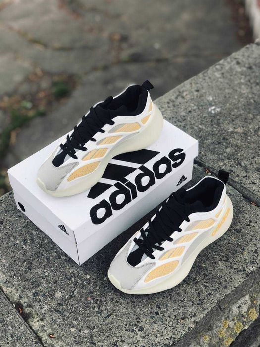 Кросовки Adidas Yeezy boost 700 Осень 2026 мужские кросовки адидас изи красовки с новой колекции / адидас 700 очень удобные ежедневные красивки