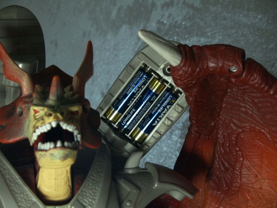 Figurka Smok Hasbro Wizards Shogakukan