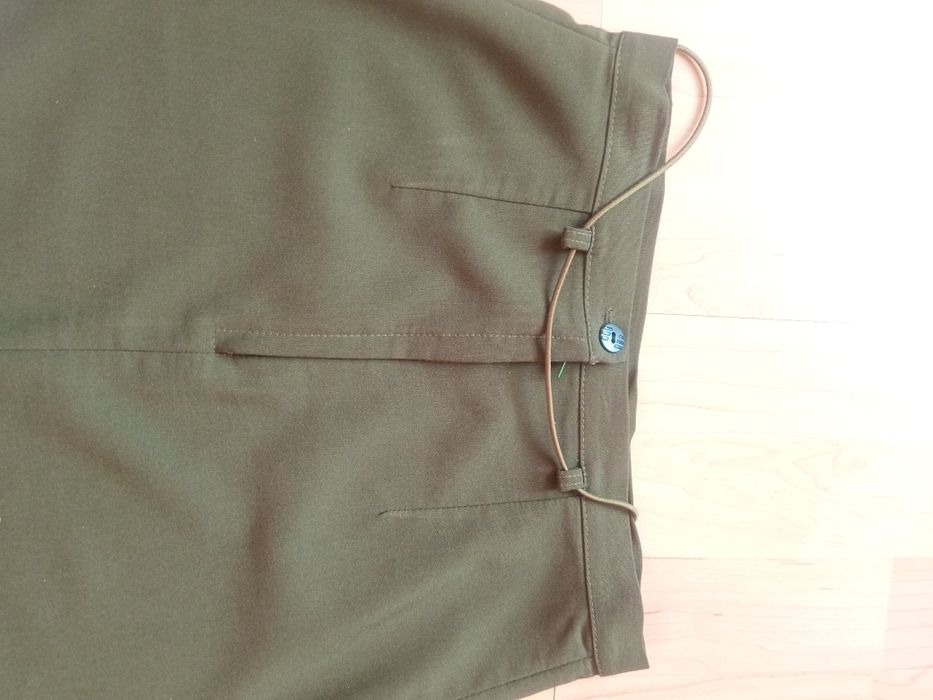 Spódnica khaki typ ołówkowy