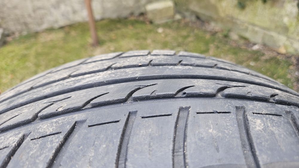Dunlop SP Sport FastResponse 225/45 r17