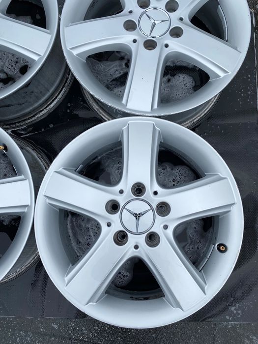 Felgi aluminiowe Mercedes 5x112 R16 6J Et 46 Otw 66,6