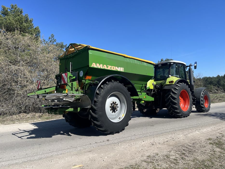 Rozsiewacz Amazone ZG-B 8200