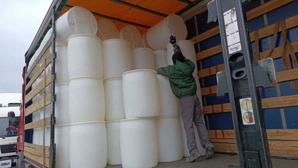 Харчова бочка 160л , кришка  під 2 корки (Під сік, вино, питну воду)