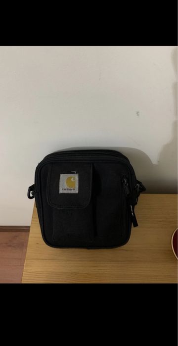 Bolsa da marca carhartt