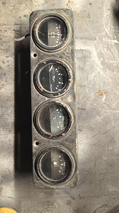 Wskaźniki  uaz 469 komplet