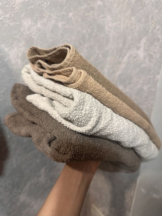 продам полотенца банные и для рук(цена за все)