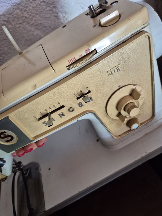 Máquina costura singer com móvel - aceito ofertas