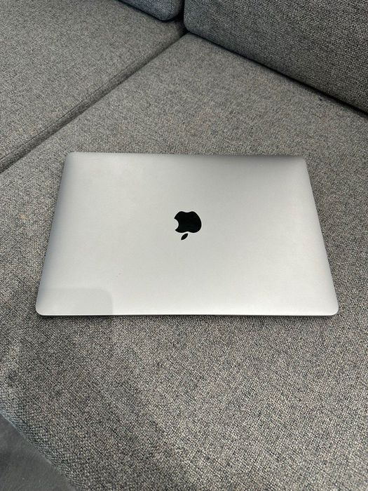 MacBook Air 13 8/256 M1 Space Gray USED