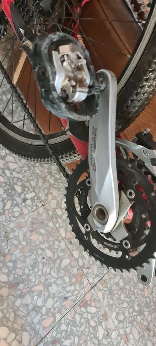 Bicicleta usada BH com escoria em carbono