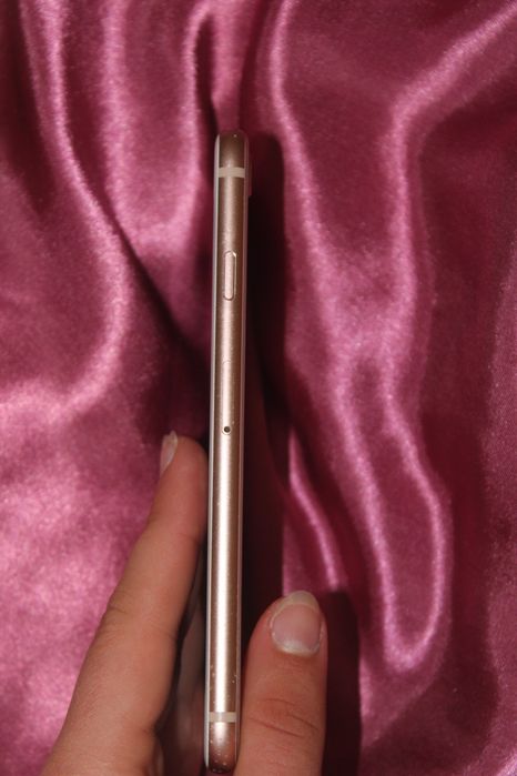 iPhone 8 em bom estado, na caixa