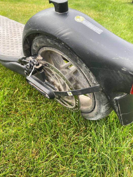 Електросамокат Segway-Ninebot F25E