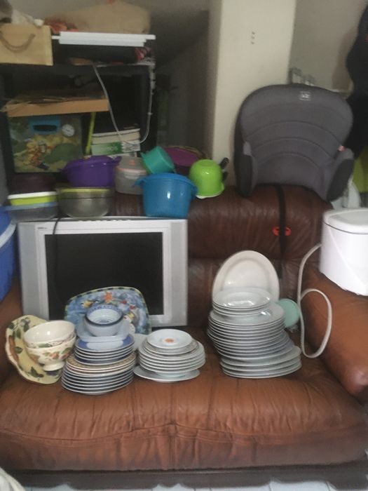Vendo todo o recheio para desocupar.