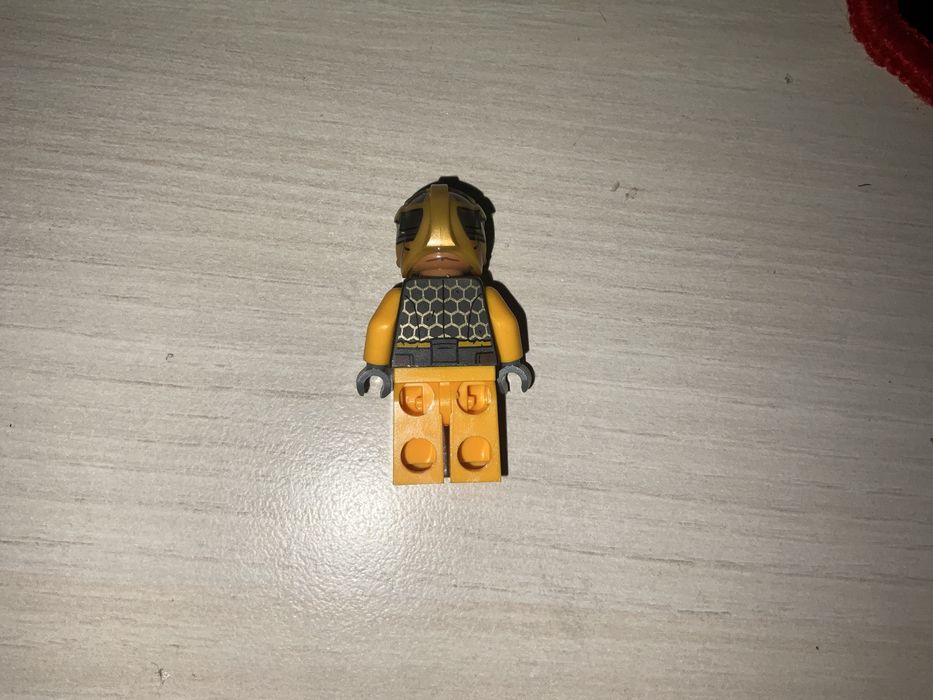 Lego snub fighter pilot минифигурка идиальное состояние,оригинал