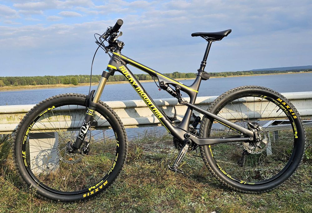 Rower górski zjazdowy Enduro Rocky Mountain Altitude 770 MSL Carbon | Fox 34 Float | Shimano XT | Rama 47cm