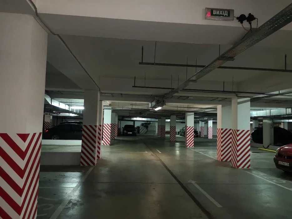 Оренда парко-місця , Дарницький район, вул. Дніпровська набережна 26-В