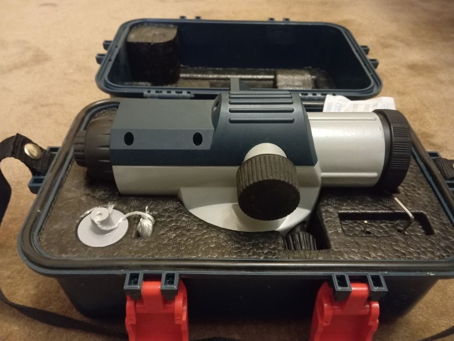 Оптичний нівелір Bosch GOL 26 D + штатив BT 160 + лінійка Stabilan TNL