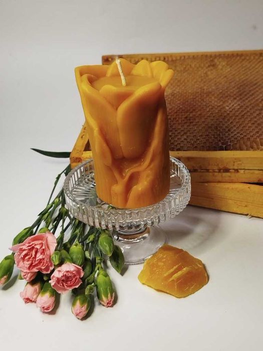 Świeca walec tulipan z wosku pszczelego