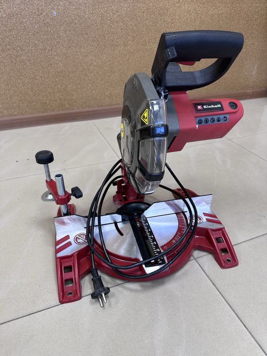 Пила торцовочная Einhell Home TC-MS 2112