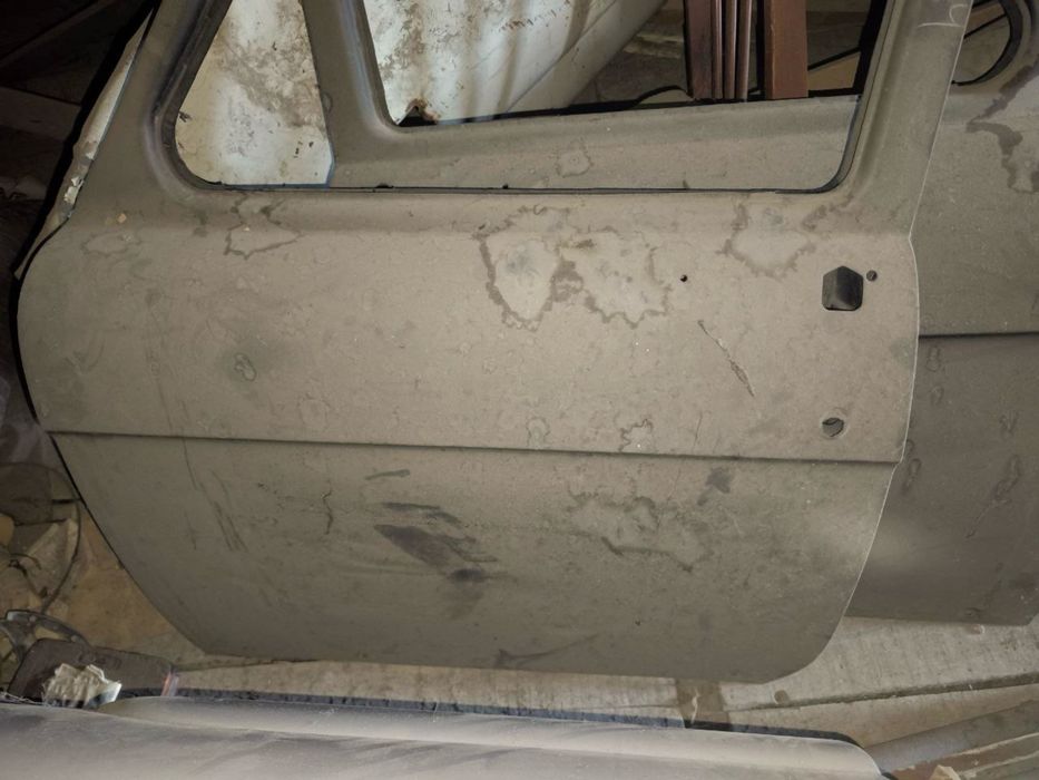 Двери, крылья, капот газ 21