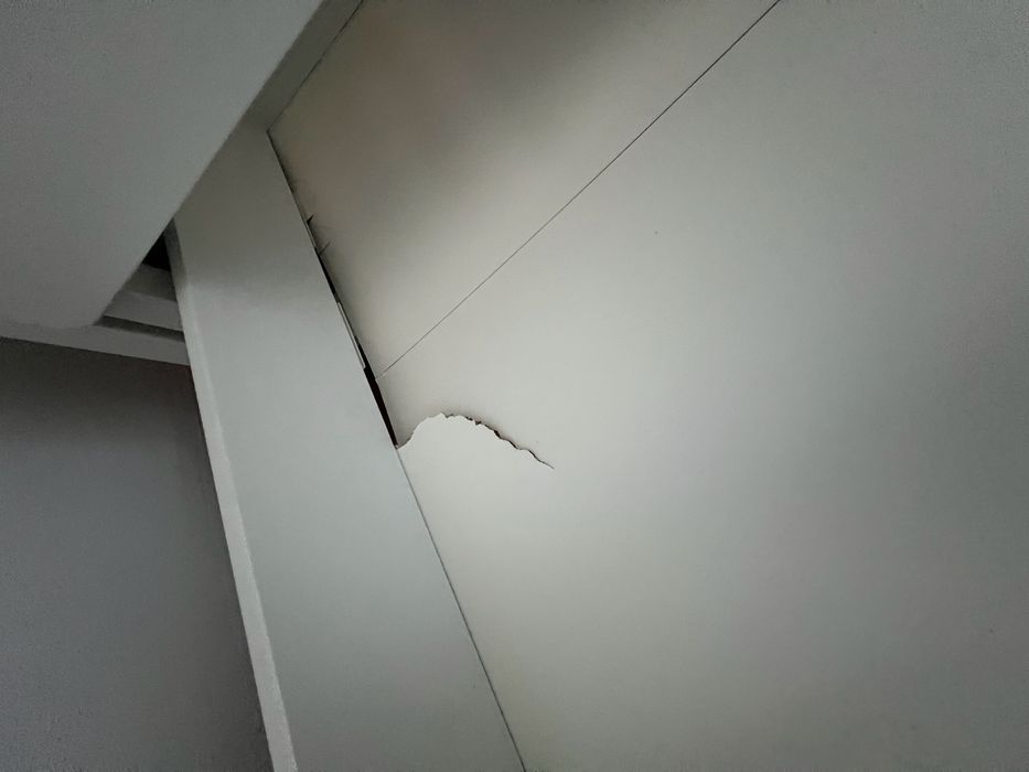 Cama Ikea + 1 colchão