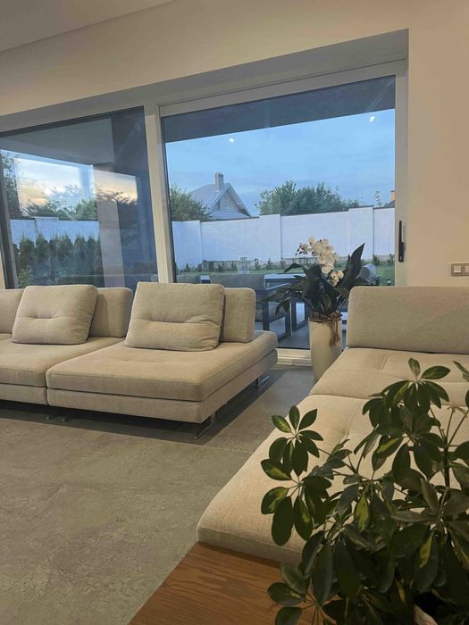 Продаж VIP будинку 300 м2 в с.Солонка