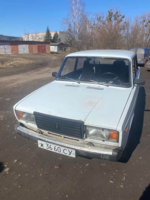 Продам авто ваз 2107