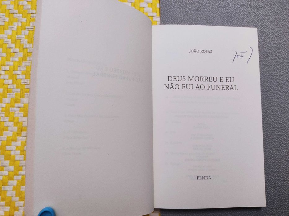 DEUS morreu e eu não fui ao funeral - João Rosas