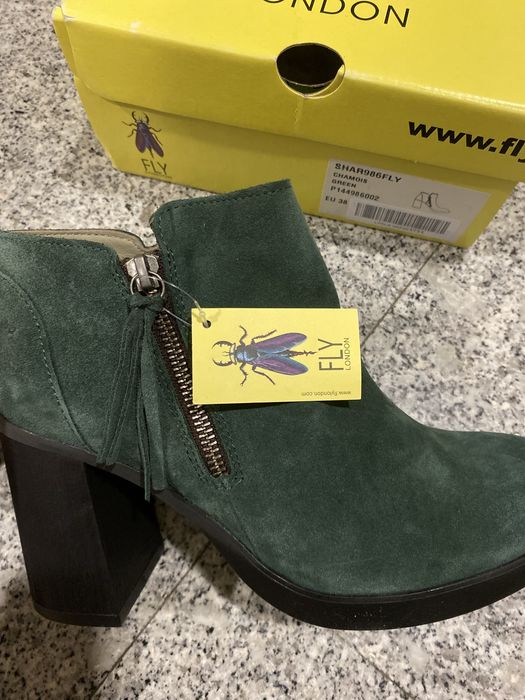 Botins chelsea botas curtas de camurça verde salto 38 Fly London NOVOS