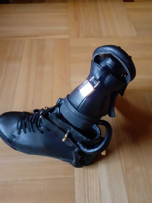 Nowe, czarne buty Martin Pescatore