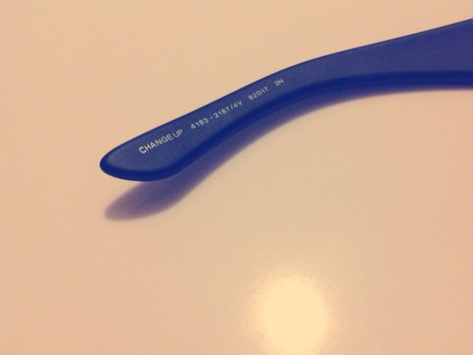 Óculos sol Arnette preço fixo acresce portes de envio.