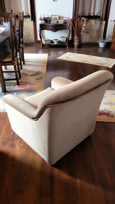 2 Sofás individuais como novos