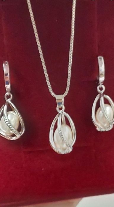 Srebrny komplet biżuterii gr.925 z perłą