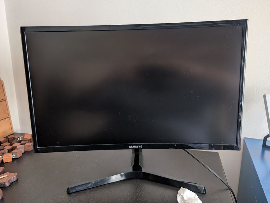 Monitor Samsung 24" C24F396FH