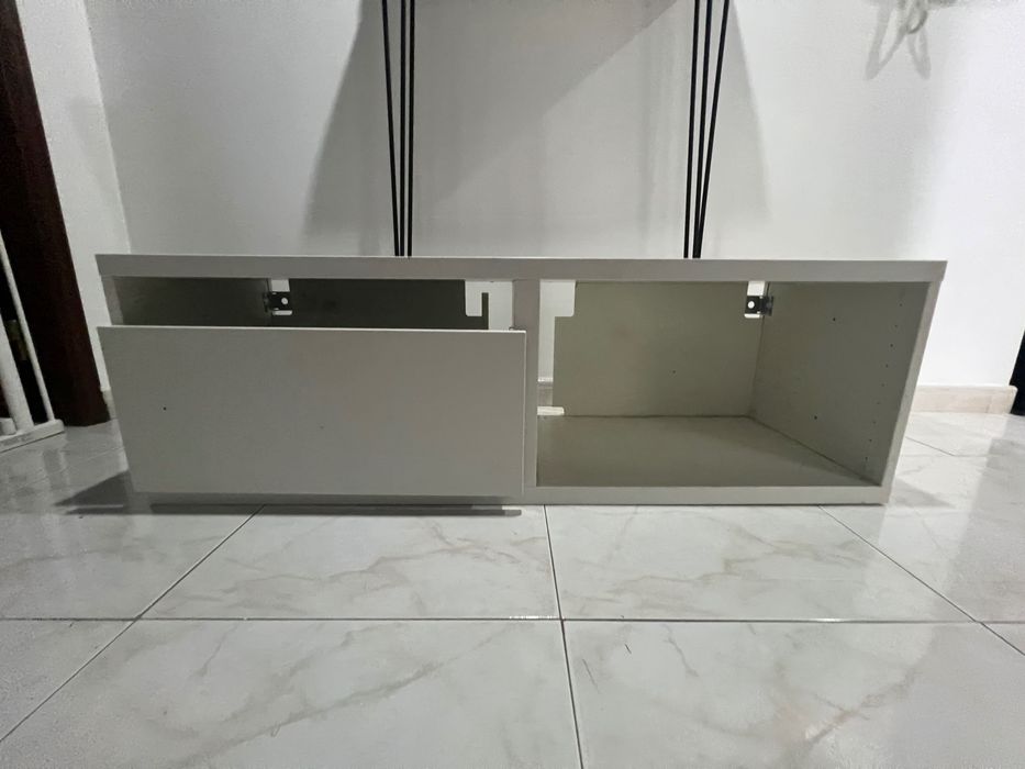 Móvel branco TV IKEA