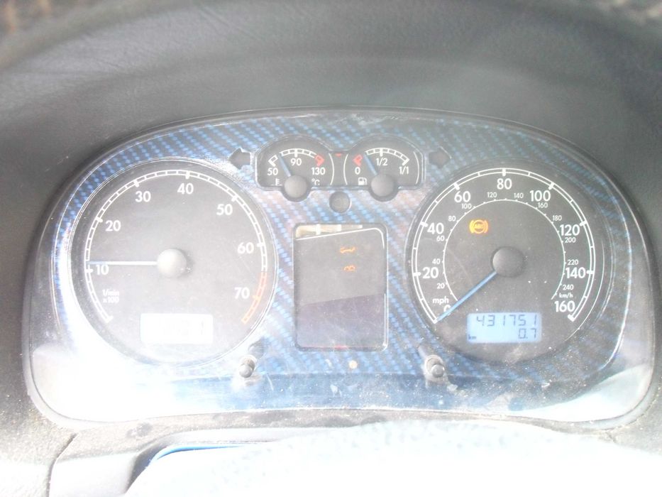 VW Bora 1.6 SR Bogate Wyposażenie ! Na Części