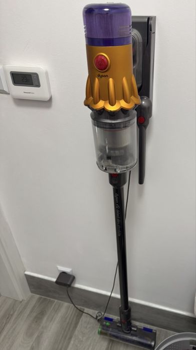 Dyson V12 Detect Slim Absolute