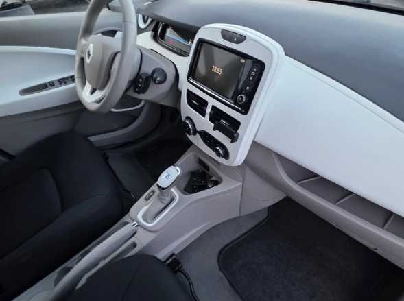 Бампер Renault ZOE Розборка Рено Зоя запчастини ZOE