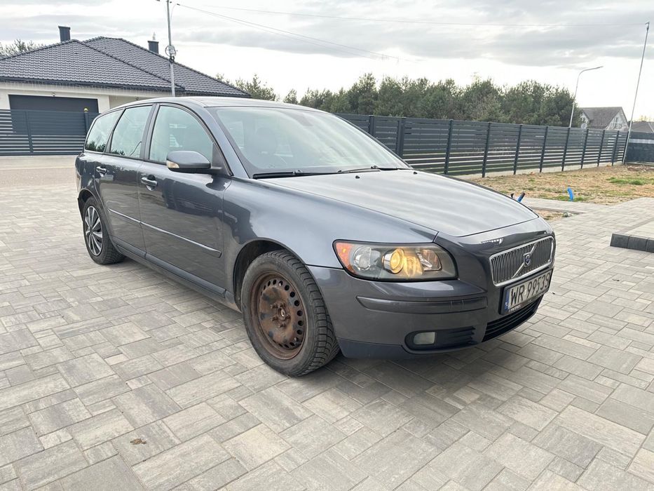 Volvo v50  2005 rok