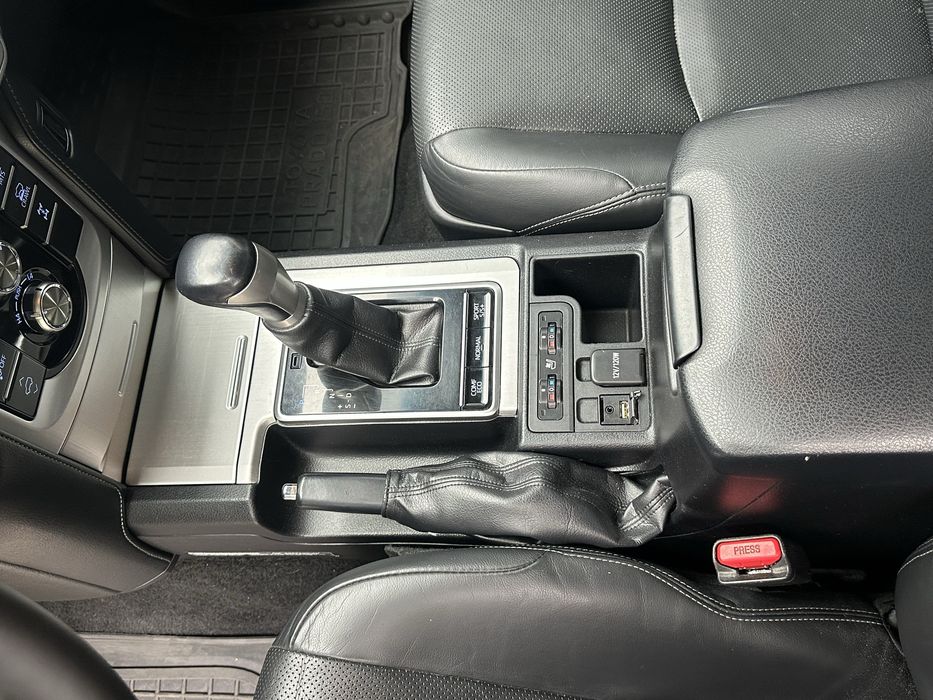 Toyota Land Cruiser Prado 2019